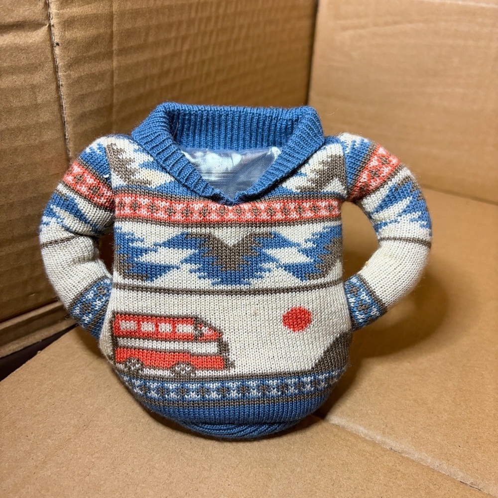 Puffin Drinkwear Beverage Sweater Koozie